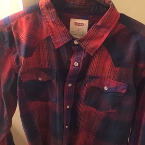 Men’s long sleeve button down shirt